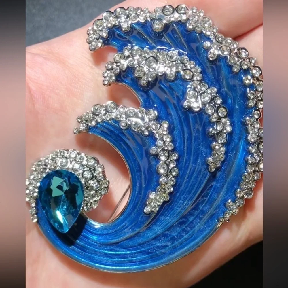 Blue Silver Wave Crystal Brooch - Picture 1 of 7